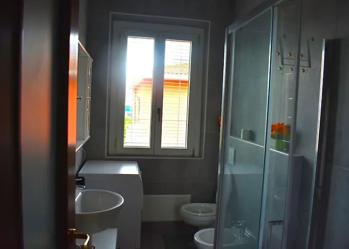 Como Lake Appartment דירה לקו