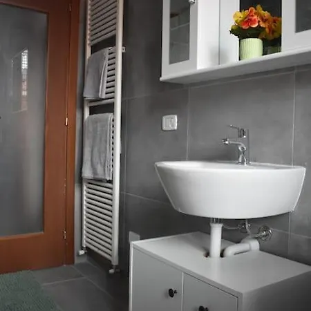 Como Lake Appartment شقة ليكو